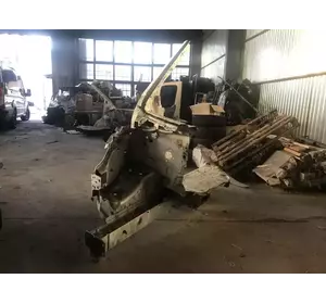 Четверта передня права RWD задній привод Ford Transit з 2014-го року Четверта передня права RWD задній привод Ford Transit з 2014-го року