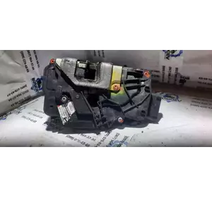 BK31V264A00AC замок здвижної двері правої BK31V264A00AC замок здвижної двері правої