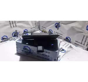 7H0907496A VAG датчик закривання дверей (кінцевий вимикач, зсувні двері, на кузові) 7H0907496A VAG датчик закривання дверей (кінцевий вимикач, зсувні двері, на кузові)