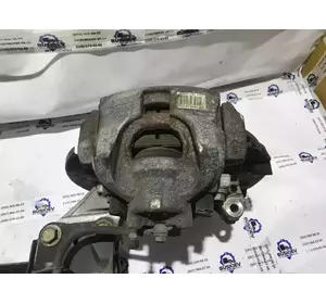 Суппорт передній лівий Ford Fusion з 2012- рік DG9C-2B302-AB DG9C-2011-AB Суппорт передній лівий Ford Fusion з 2012- рік DG9C-2B302-AB DG9C-2011-AB