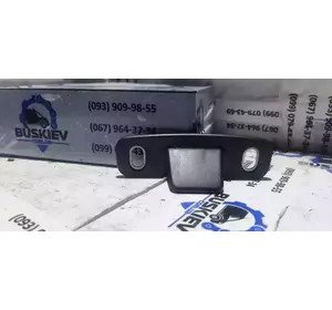 A6397660662 Mercedes відбійник зсувних дверей верхній A6397660662 Mercedes відбійник зсувних дверей верхній