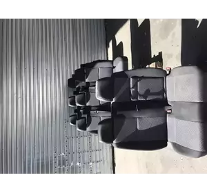 Салон Сидіння Mercedes Sprinter з 2006-го року Салон Сидіння Mercedes Sprinter з 2006-го року