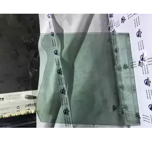 Скло передніх правих дверей Ford Transit Connect з 2002-2013 рік 43R00097 9T16-V21410-AA Скло передніх правих дверей Ford Transit Connect з 2002-2013 рік 43R00097 9T16-V21410-AA