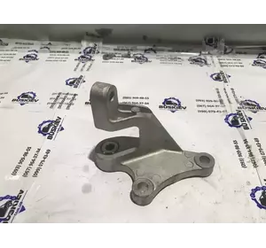 Кронштейн подушки КПП Ford Transit Connect з 2002-2013 рік 9T16-6P093-BA 11960001 Кронштейн подушки КПП Ford Transit Connect з 2002-2013 рік 9T16-6P093-BA 11960001