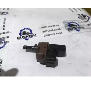 Датчик педалі зчеплення Ford Transit з 2006-2014 рік 2S6T-7C534-AA Датчик педалі зчеплення Ford Transit з 2006-2014 рік 2S6T-7C534-AA