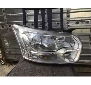 Фара передня права Ford Transit з 2014- рік BK31-13W029-AF Фара передня права Ford Transit з 2014- рік BK31-13W029-AF