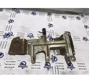 Кронштейн кріплення блока запобіжників Ford Fusion з 2012- рік DG9T-14A254-CB Кронштейн кріплення блока запобіжників Ford Fusion з 2012- рік DG9T-14A254-CB