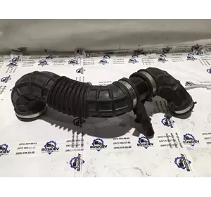 Патрубок повітряного фільтра 2.0 ecoblue Ford Transit з 2014- рік GK21-9R504-AB Патрубок повітряного фільтра 2.0 ecoblue Ford Transit з 2014- рік GK21-9R504-AB