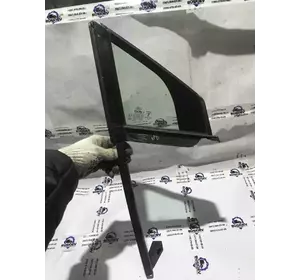 Скло переднє праве глухе Форточка Ford Fusion з 2012- рік DS73-F21400 43R-000187 Скло переднє праве глухе Форточка Ford Fusion з 2012- рік DS73-F21400 43R-000187