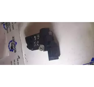 Витратомір датчик витрати повітря Peugeot 967709308001 Витратомір датчик витрати повітря Peugeot 967709308001