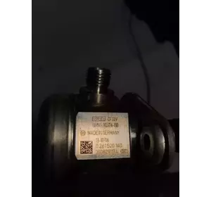 Паливний насос високого тиску Ford Fiesta 1,6 EcoBoost BM5G-9D376-BB Паливний насос високого тиску Ford Fiesta 1,6 EcoBoost BM5G-9D376-BB