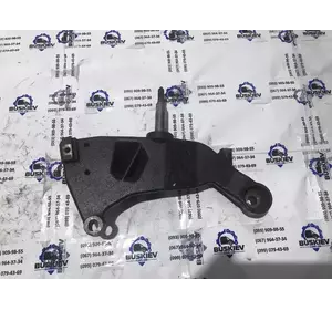 Подушка АКПП/КПП Renault Trafic 2.5DCI 8200049240 Подушка АКПП/КПП Renault Trafic 2.5DCI 8200049240