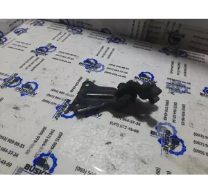 YC15V25028 Ford ролик двері ford YC15V25028 Ford ролик двері ford