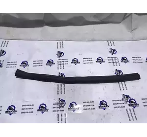 Ущільнювач дверей передній правій Ford Transit з 2014- рік BK31-V16308-AB Ущільнювач дверей передній правій Ford Transit з 2014- рік BK31-V16308-AB