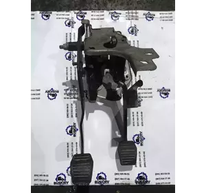 Блок педалей Гальмо Зчеплення Ford Transit з 2006-2014 рік CC11-2450-DB