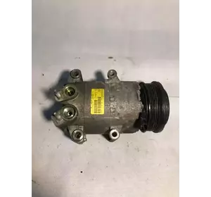 Компресор кондиціонера Ford Fiesta 1,6 EcoBoost AV11-19D629-AB Компресор кондиціонера Ford Fiesta 1,6 EcoBoost AV11-19D629-AB