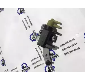 Клапан вакууму Ford Focus з 2009- рік CM5G-9F490-AA Клапан вакууму Ford Focus з 2009- рік CM5G-9F490-AA