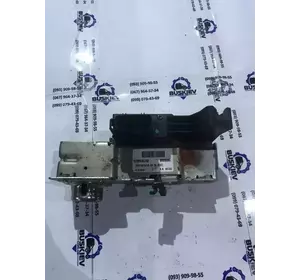 Замок дверей передній лівій електричний Ford Transit Connect 2002-2013 рік 999939E, 999939E/80 Замок дверей передній лівій електричний Ford Transit Connect 2002-2013 рік 999939E, 999939E/80