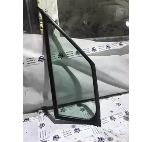 Скло дверей переднє праве Трикутник Volkswagen Crafter з 2006-го року Скло дверей переднє праве Трикутник Volkswagen Crafter з 2006-го року