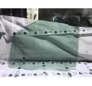 Скло дверей передньої лівої Mercedes Vito з 2014- рік 43R000016 Скло дверей передньої лівої Mercedes Vito з 2014- рік 43R000016