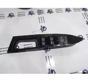 Кнопки включения стеклоподьемника Ford Fusion с 2012- год DG9T-14540-ABW