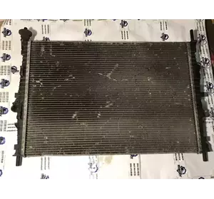 Радіатор основний Ford Transit з 2006-2014 рік 7C11-8005-AB Радіатор основний Ford Transit з 2006-2014 рік 7C11-8005-AB