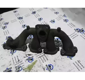 Колектор випускний Opel Vivaro 820004288 Колектор випускний Opel Vivaro 820004288