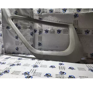 1308564070 Fiat/Alfa/Lancia накладка всередину дверей перед прав трикут скла 1308564070 Fiat/Alfa/Lancia накладка всередину дверей перед прав трикут скла