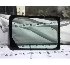 Скло дверцят бічного зсувного правого Ford Transit Connect з 2002-2013 рік 2T14-V25700-AC Скло дверцят бічного зсувного правого Ford Transit Connect з 2002-2013 рік 2T14-V25700-AC