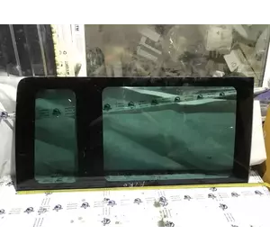 Скло в кузова праве на коротку низьку базу Ford Transit з 2000-2014 рік 1C15 B29740-AK Скло в кузова праве на коротку низьку базу Ford Transit з 2000-2014 рік 1C15 B29740-AK