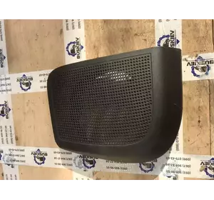 Решітка динаміка правої двері Citroen Jumper 1344115080 Решітка динаміка правої двері Citroen Jumper 1344115080