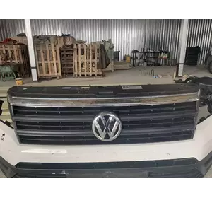 Решітка радіатора Volkswagen Crafter з 2016- рік 7C0853653