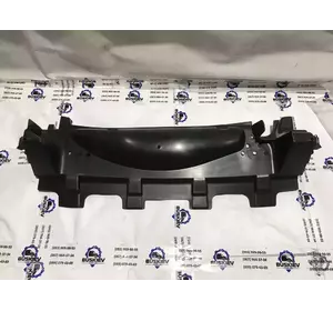 Дефлектор радіатора Ford Transit Connect з 2013- рік FT11-9F721-AC Дефлектор радіатора Ford Transit Connect з 2013- рік FT11-9F721-AC