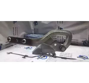 A6397500351 Mercedes петля капота права A6397500351 Mercedes петля капота права