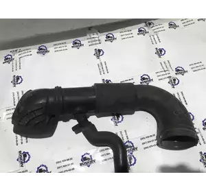 Патрубок повітряний Mercedes Vito з 2003-2010 рік A6395280624 Патрубок повітряний Mercedes Vito з 2003-2010 рік A6395280624