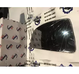 Вкладка дзеркала права Ford Transit з 2014- рік BK31-17A700-AB FD109009 Вкладка дзеркала права Ford Transit з 2014- рік BK31-17A700-AB FD109009