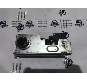 Замок дверей передньої лівої електричної Ford Transit Connect 2006-2014 рік 8T1A-V21813-BB Замок дверей передньої лівої електричної Ford Transit Connect 2006-2014 рік 8T1A-V21813-BB