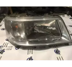 Фара передня права Volkswagen Transporter T5 з 2003-2010 рік 7H1941016J Фара передня права Volkswagen Transporter T5 з 2003-2010 рік 7H1941016J