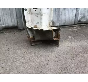 Задня стійка права Peugeot Boxer з 2006-2014 рік Задня стійка права Peugeot Boxer з 2006-2014 рік