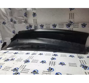 6C11V01915 Ford пластик під лобове скло ford 6C11V01915 Ford пластик під лобове скло ford