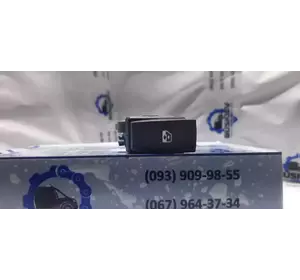 Кнопка склопідйомника права 8200476809, 476809 Opel Movano B/ Renault Master III Кнопка склопідйомника права 8200476809, 476809 Opel Movano B/ Renault Master III