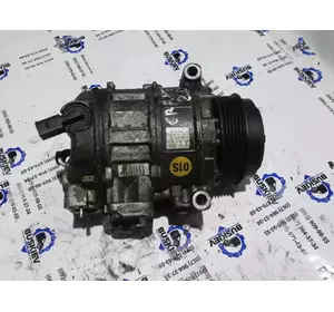 Компресор кондиціонера Volkswagen Crafter 2E0820803F Компресор кондиціонера Volkswagen Crafter 2E0820803F