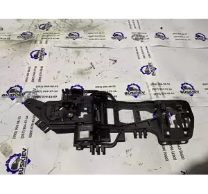 Внутрішня частина ручки дверей передньої лівої Ford Transit Custom з 2012- рік BK21-V266822-AB Внутрішня частина ручки дверей передньої лівої Ford Transit Custom з 2012- рік BK21-V266822-AB