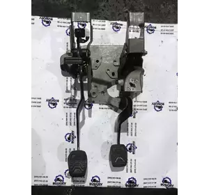 Блок педалей Гальмо Зчеплення Ford Transit Custom з 2012- рік BK21-2450-BE Блок педалей Гальмо Зчеплення Ford Transit Custom з 2012- рік BK21-2450-BE