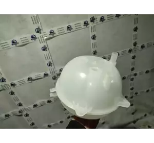 Бачок розширювальний BSG Volkswagen Transporter з 2003-2015 рік 90550011 7H0121407C Бачок розширювальний BSG Volkswagen Transporter з 2003-2015 рік 90550011 7H0121407C