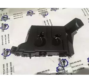 Кронштейн кріплення бампера Ford Transit Custom з 2012- рік ET76-17D958-AB Кронштейн кріплення бампера Ford Transit Custom з 2012- рік ET76-17D958-AB