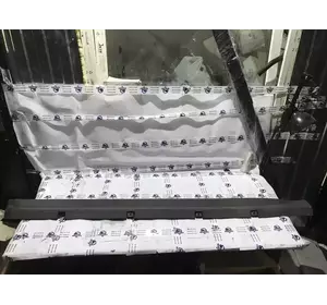 Накладка порога RH Ford Transit з 2014- рік BK31-V10258-AD Накладка порога RH Ford Transit з 2014- рік BK31-V10258-AD